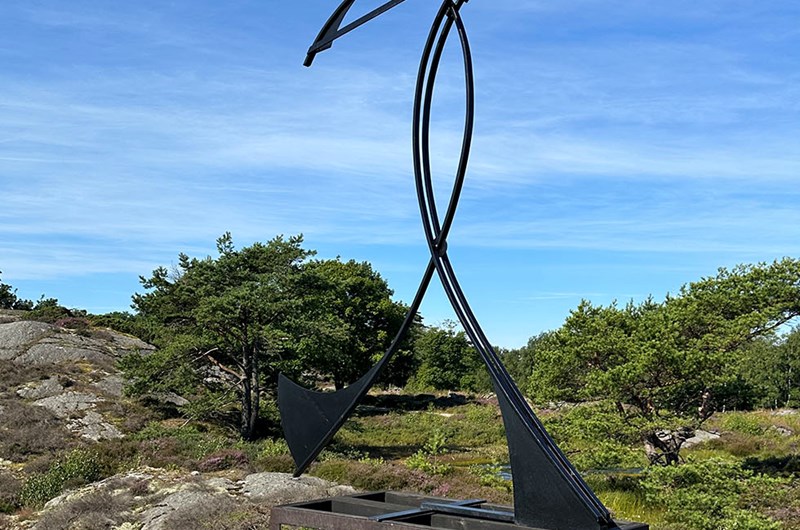 Lenny Carlhäll, Urmalangan, Skulptur i Pilane. Foto: Konstguiden
