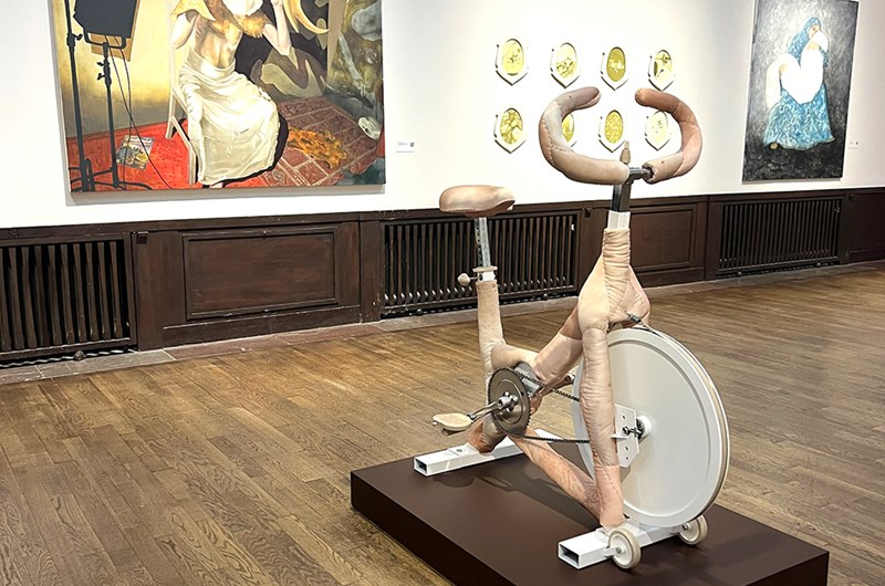 Diana Lazare, Race against age, (längst fram). Till vänster Edvin Öhman, Pojkrums satanism och längst till höger Eleonor Holst, Pietá. 