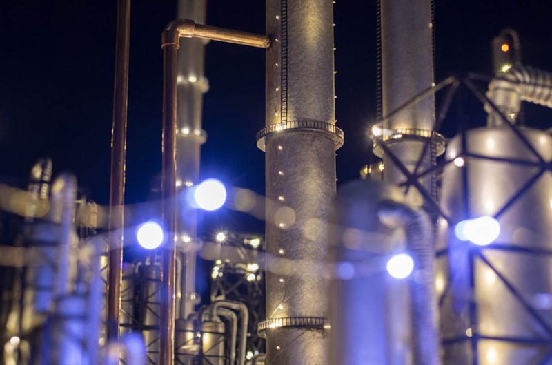 Monira Al Qadiri, Crude Eye, 2022 (stillbild från film) 