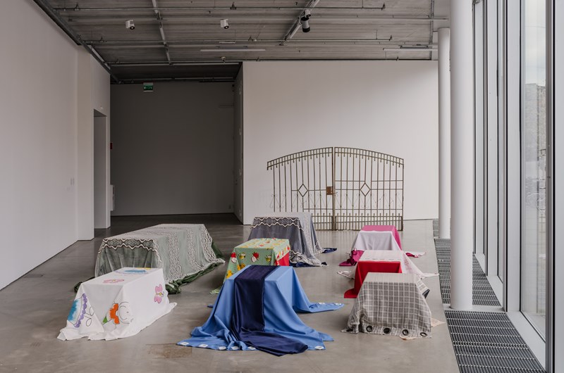 Installationsvy Det som bar mig, Bonniers Konsthall, 2025. Foto: Jean-Baptiste Béranger