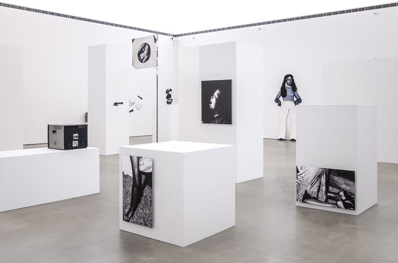 Frida Orupabo, On Lies, Secrets and Silence, 2024. Installationsvy, Bonniers Konsthall. Foto: Jean-Baptiste Bérange