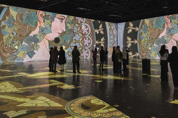 Mucha – Beyond Art Nouveau
