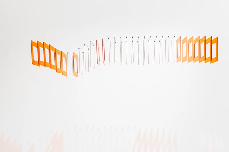 Elias Crespin, Tetralineados Orange, 2010. Vy från Bildmuseet 2024.