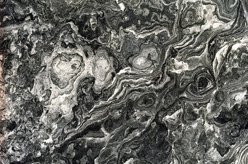 Dehiscence – passing through the interstices of membrane From the series Landscape Trauma (2001) © Ingrid Pollard