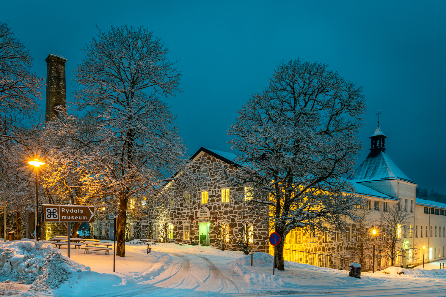 Lysande fönster i Rydal