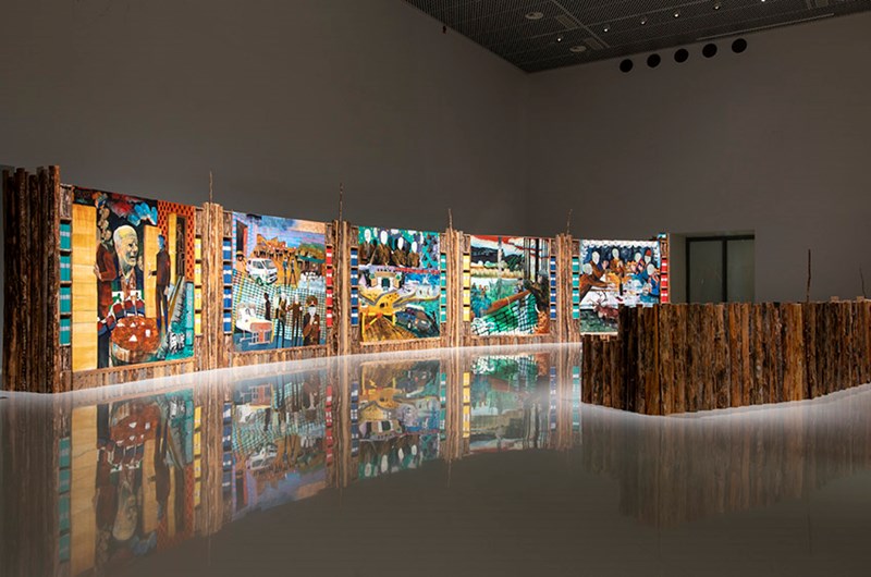 Anders Sunna, Installationsvy, Illegal Spirits of Sápmi, 2023 Foto: Helene Toresdotter/Moderna Museet ©Anders Sunna Bildupphovsrätt 2023