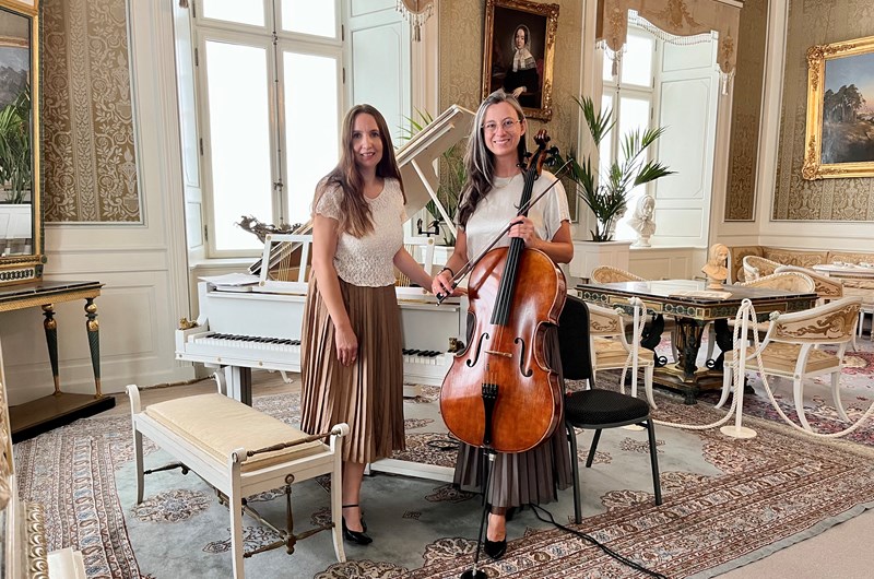 Camilla Wiberg (piano) och Karolina Schönbeck (cello) uppträder onsdag 14 maj kl 19.
