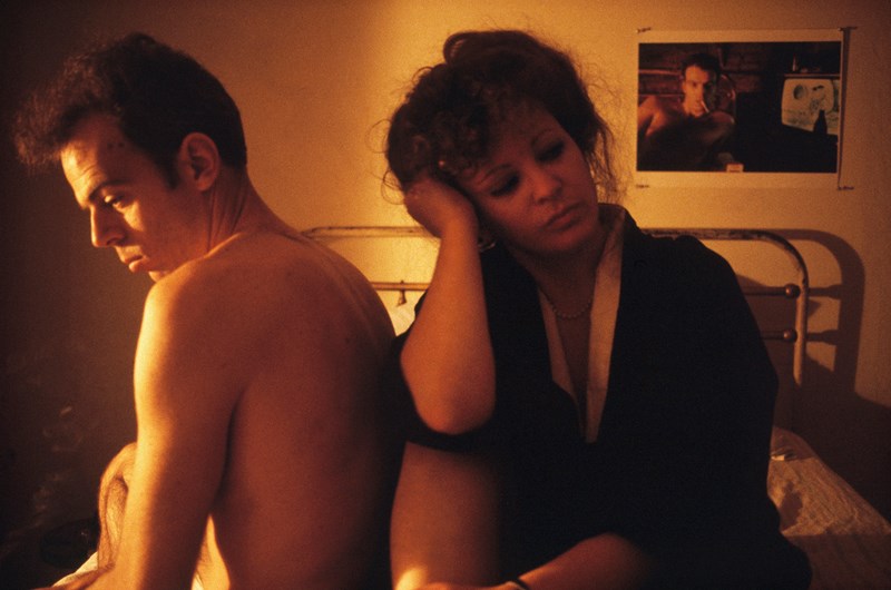 Nan Goldin, Brian and Nan in Kimono (1983) Ur diabildspelet The Ballad of Sexual Dependency, 1981-2022