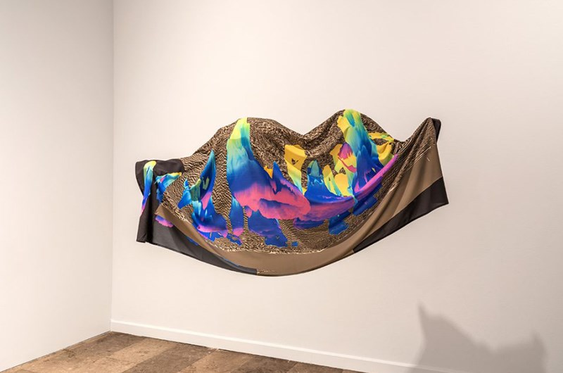 Installationsbild Stenahallen, Monira Al Qadiri, Benzene Float (Pentacene), 2025, 2019. Foto: Hossein Sehatlou.