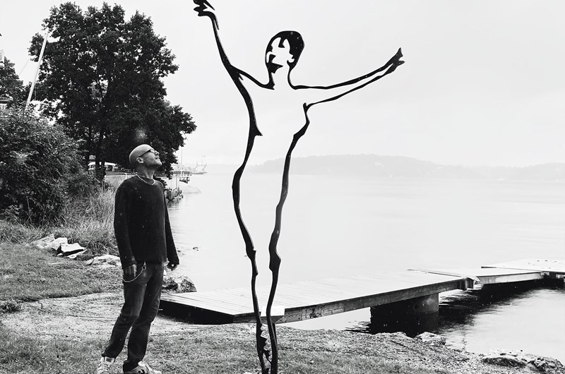 "Hameln", skulptur i stål 300cm för offentligt bruk. Finns för visning på Galleri Roddarhuset i Vaxholm. 