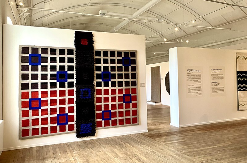 Utställningsvy, Nordiske Taepper på Rydals museum