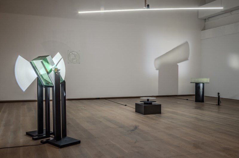 Installationsvy, skulpturer av Nicole Khadivi. Foto: Jean-Baptiste Béranger